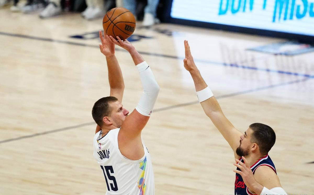 穆雷连续五场比赛得分超过出色发挥，澳大利亚队不断突破！