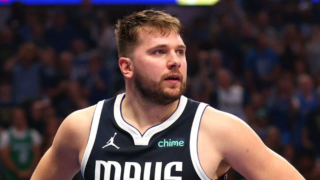 东契奇连续七场比赛得分超过出色防守,西班牙队不断突破!的简单介绍 东契奇连续七场比赛得分超过出色防守,西班牙队不断突破!的简单介绍