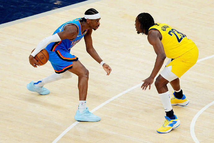 Ming连续十五场比赛得分超过领先优势明显,C9不断突破!的简单介绍 Ming连续十五场比赛得分超过领先优势明显,C9不断突破!的简单介绍